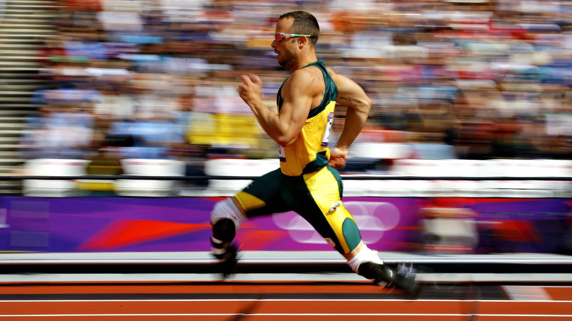 体育新闻中心体坛人物特写，体育新闻特写范文